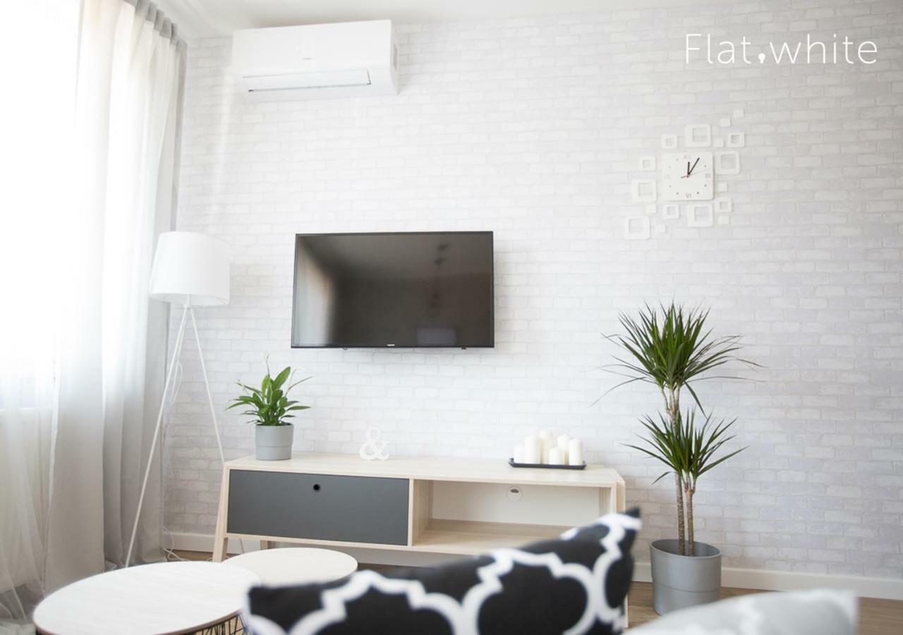 Apartamenty Flat White Zamkowa 4-6 Зелёна-Гура Экстерьер фото